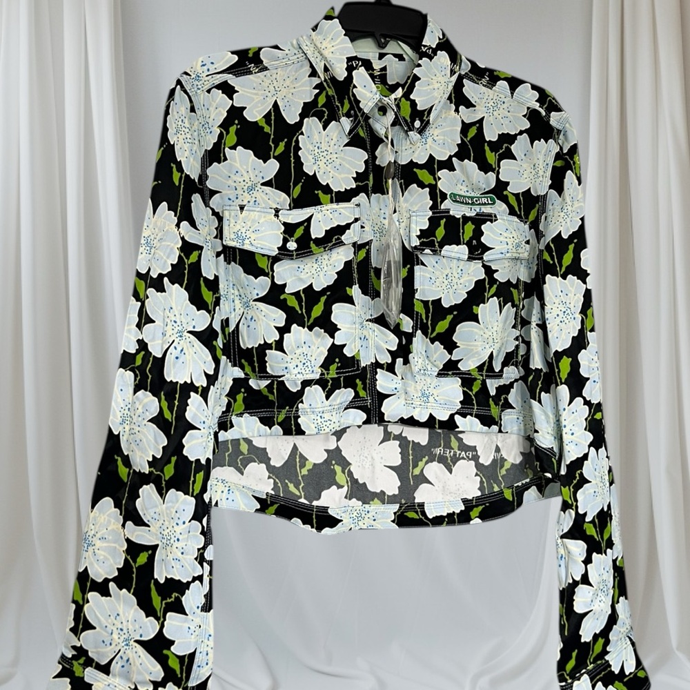 Off -White Floral Black and White Women's Top/jacket